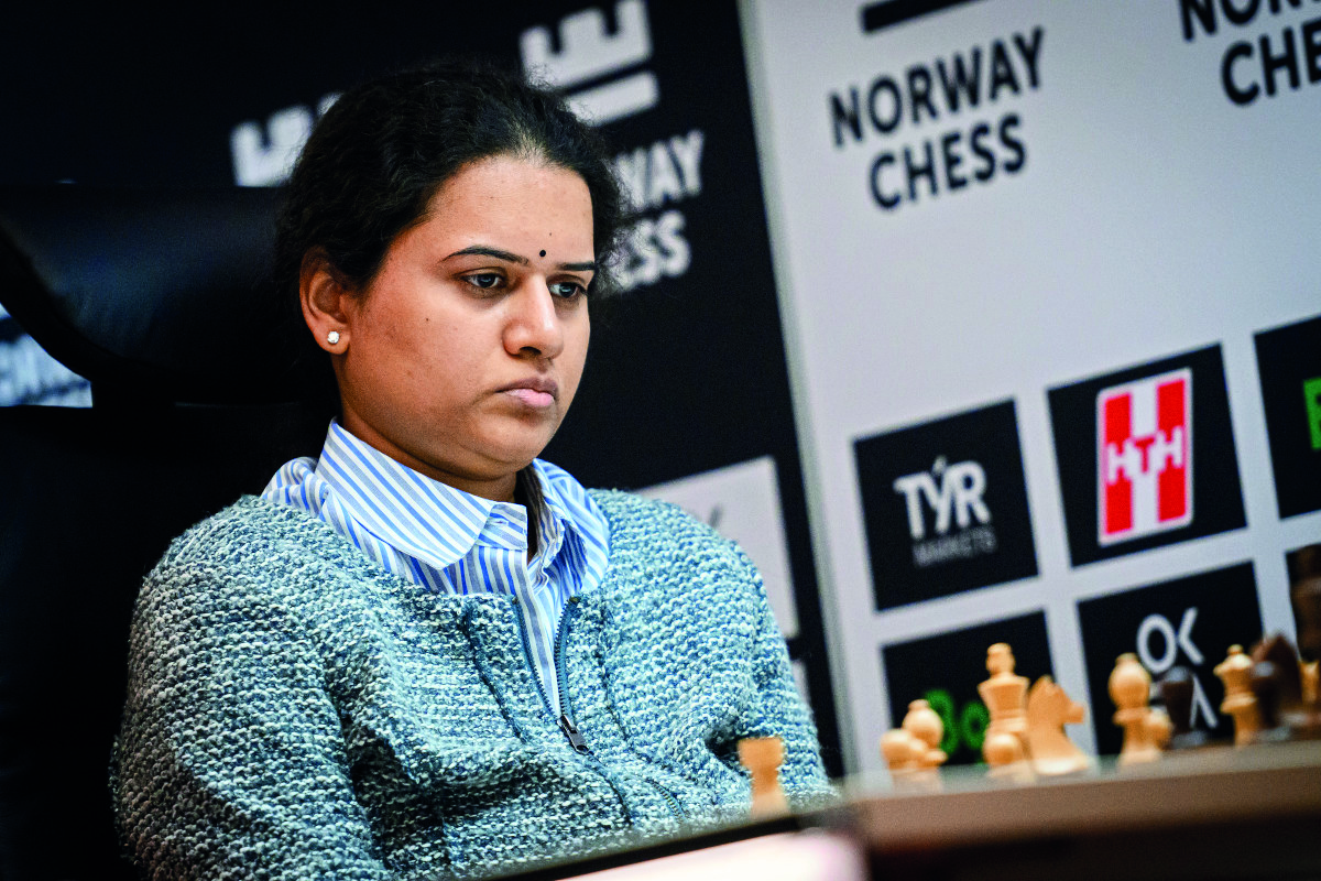 Gukesh hot on Carlsen’s heels after taking out Yi