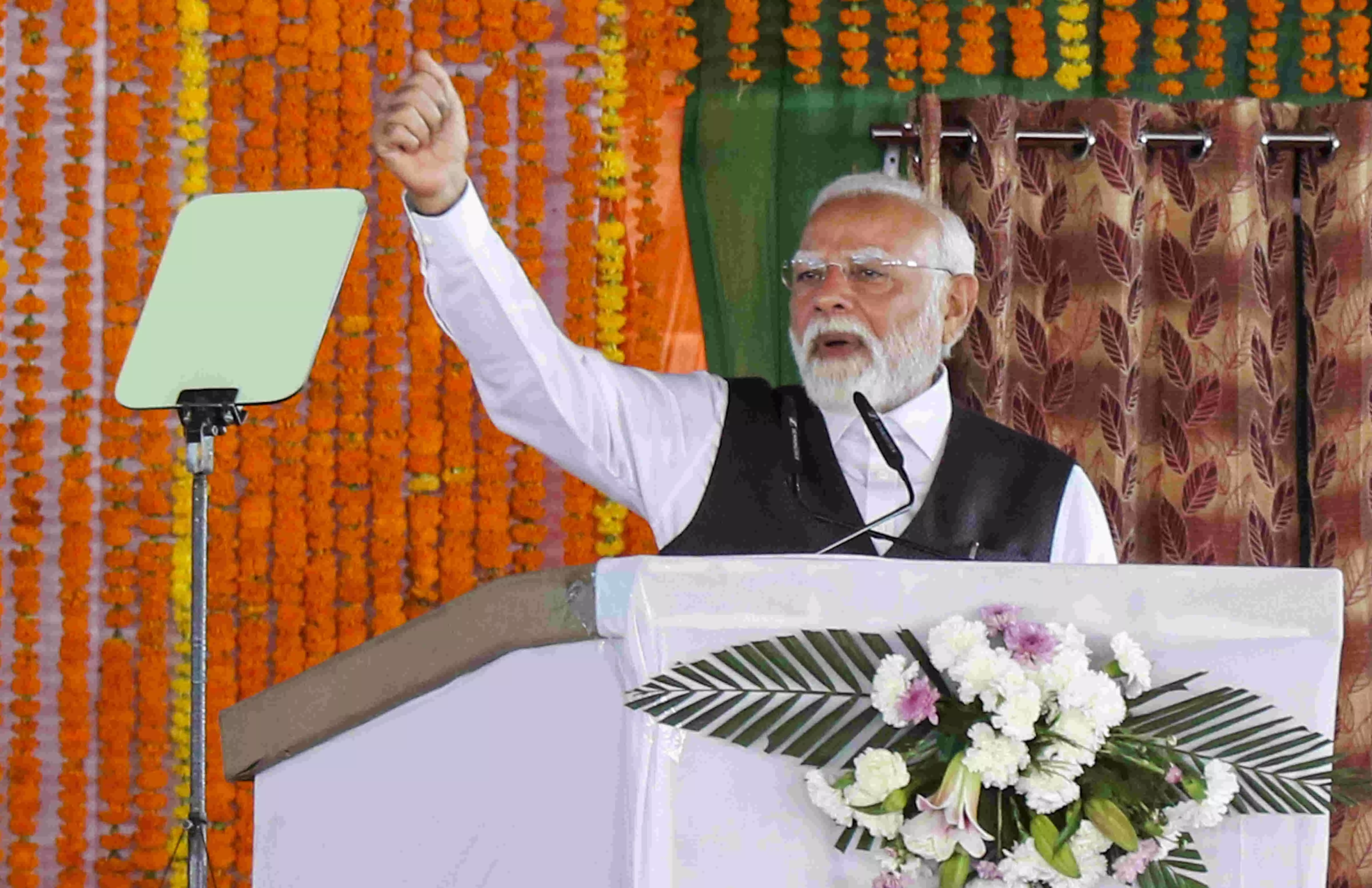 PM says Pak hit ‘Insaniyat & Kashmiriyat’, in Pahalgam, hails pony ride operator Adil; CM Omar rakes up statehood issue PM says Pak hit ‘Insaniyat & Kashmiriyat’, in Pahalgam, hails pony ride operator Adil; CM Omar rakes up statehood issue
