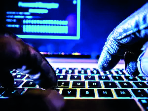 Raiganj: Police recover Rs 28 lakh lost to cyber fraud, return amount to 12 victims Raiganj: Police recover Rs 28 lakh lost to cyber fraud, return amount to 12 victims