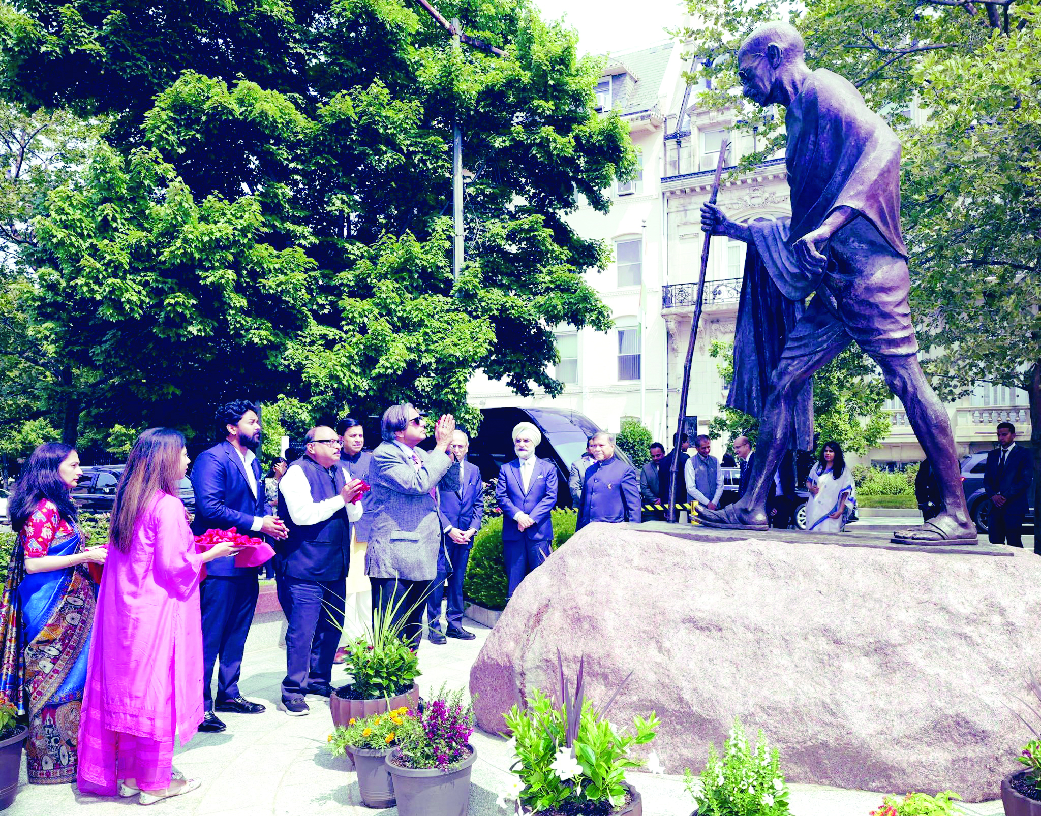 Delegation led by Tharoor wraps up US visit Delegation led by Tharoor wraps up US visit