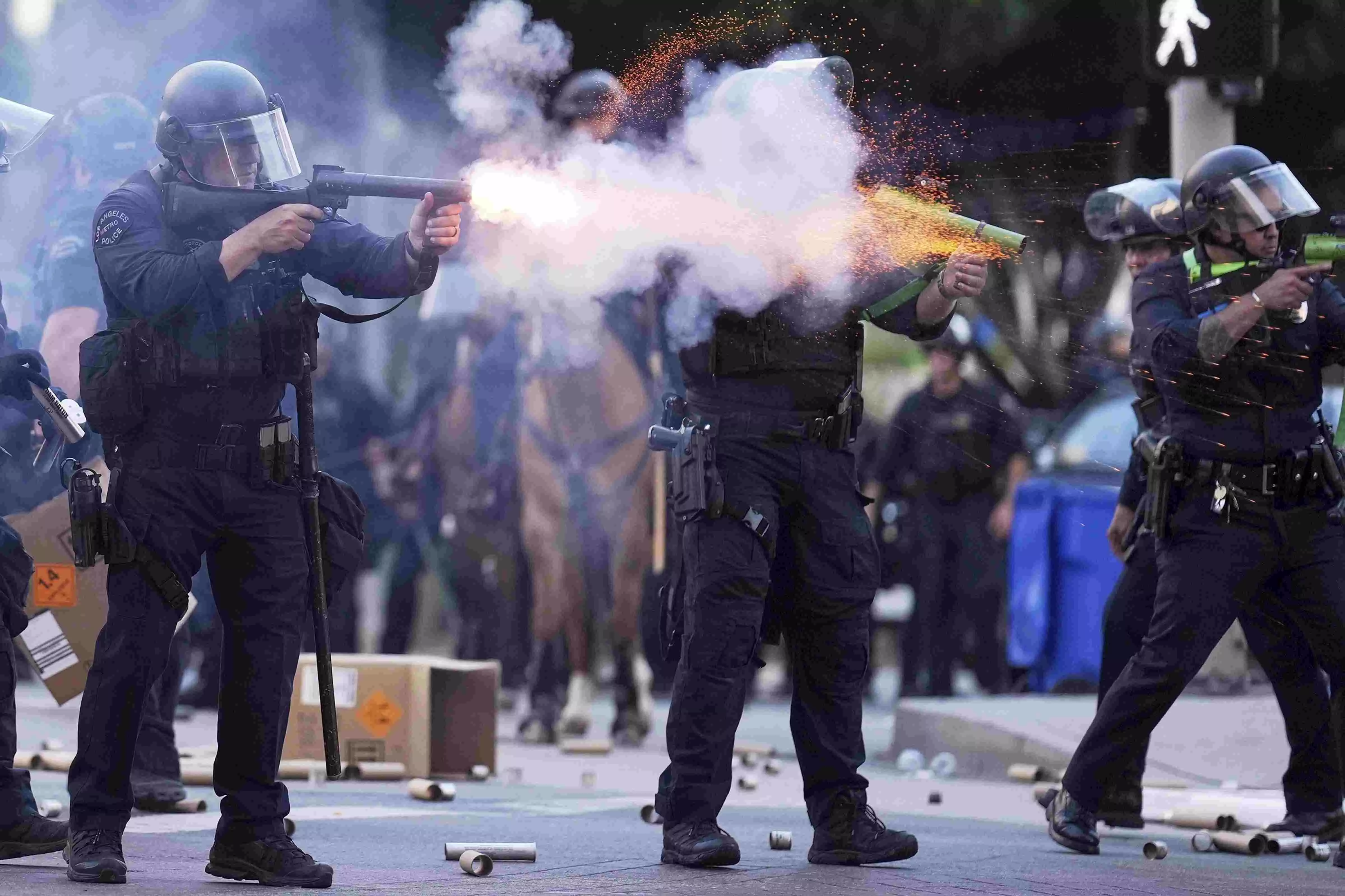 Protests intensify in Los Angeles after Trump deploys hundreds of National Guard troops Protests intensify in Los Angeles after Trump deploys hundreds of National Guard troops