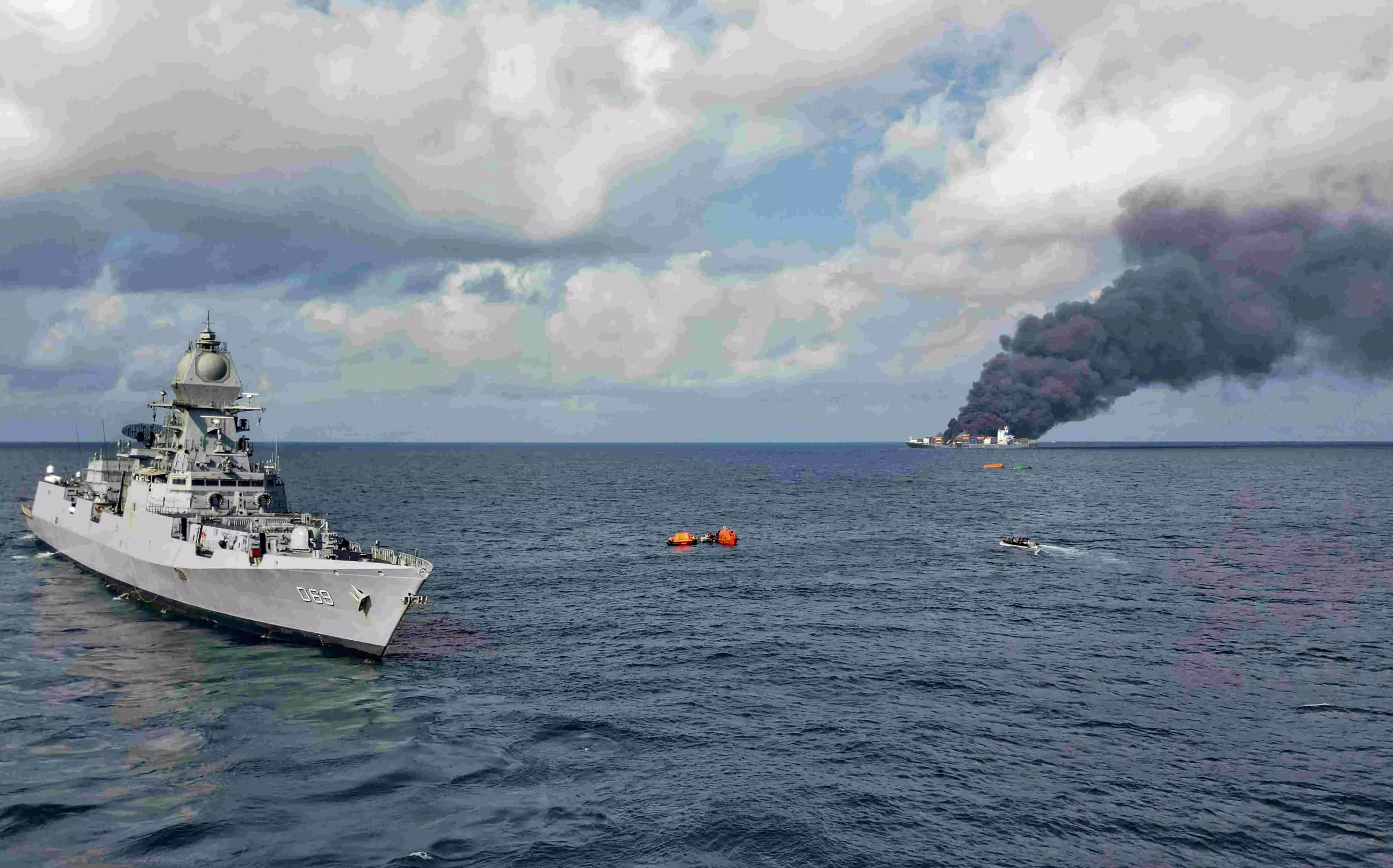 Drift and oil spill advisory issued after fire on container ship off Kerala coast Drift and oil spill advisory issued after fire on container ship off Kerala coast