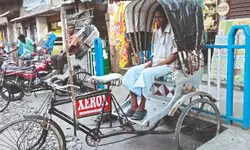 Vanishing wheels of Balurghat: A farewell to the town’s rickshaws Vanishing wheels of Balurghat: A farewell to the town’s rickshaws
