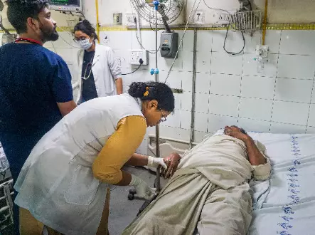 Delhi hospitals see spike in cases of heat-related illnesses Delhi hospitals see spike in cases of heat-related illnesses