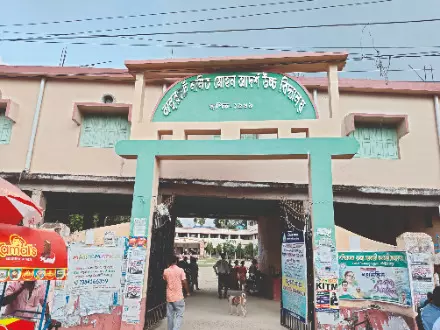 Toilet shortage: Balurghat school struggles to admit girl students Toilet shortage: Balurghat school struggles to admit girl students