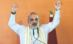 Amit Shah hands over job letters to newly-recruited UP Police constables Amit Shah hands over job letters to newly-recruited UP Police constables