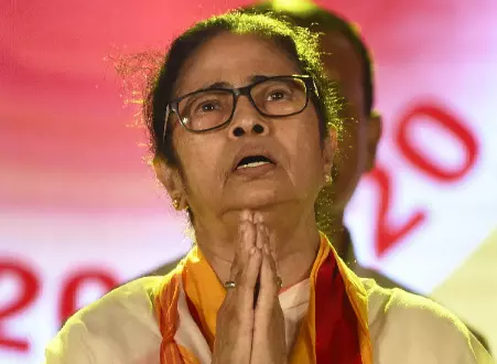 Distressed by Uttarakhand helicopter crash, my prayers with those on board: Mamata Distressed by Uttarakhand helicopter crash, my prayers with those on board: Mamata