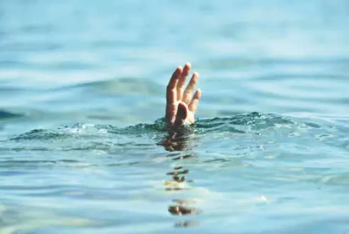 Teenage boy drowns in Rabindra Sarobar Lake Teenage boy drowns in Rabindra Sarobar Lake