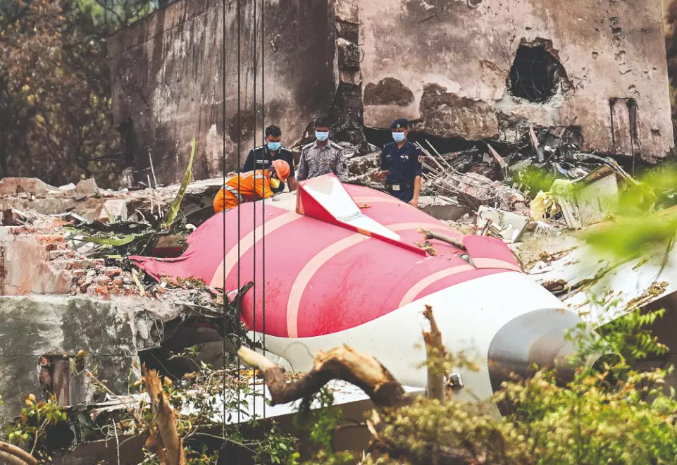 Filmmaker missing since plane crash; kin fear he may be one of ground victims Filmmaker missing since plane crash; kin fear he may be one of ground victims