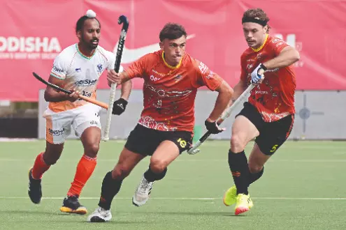 India suffer sixth consecutive defeat in Pro League, lose 2-3 to Australia India suffer sixth consecutive defeat in Pro League, lose 2-3 to Australia