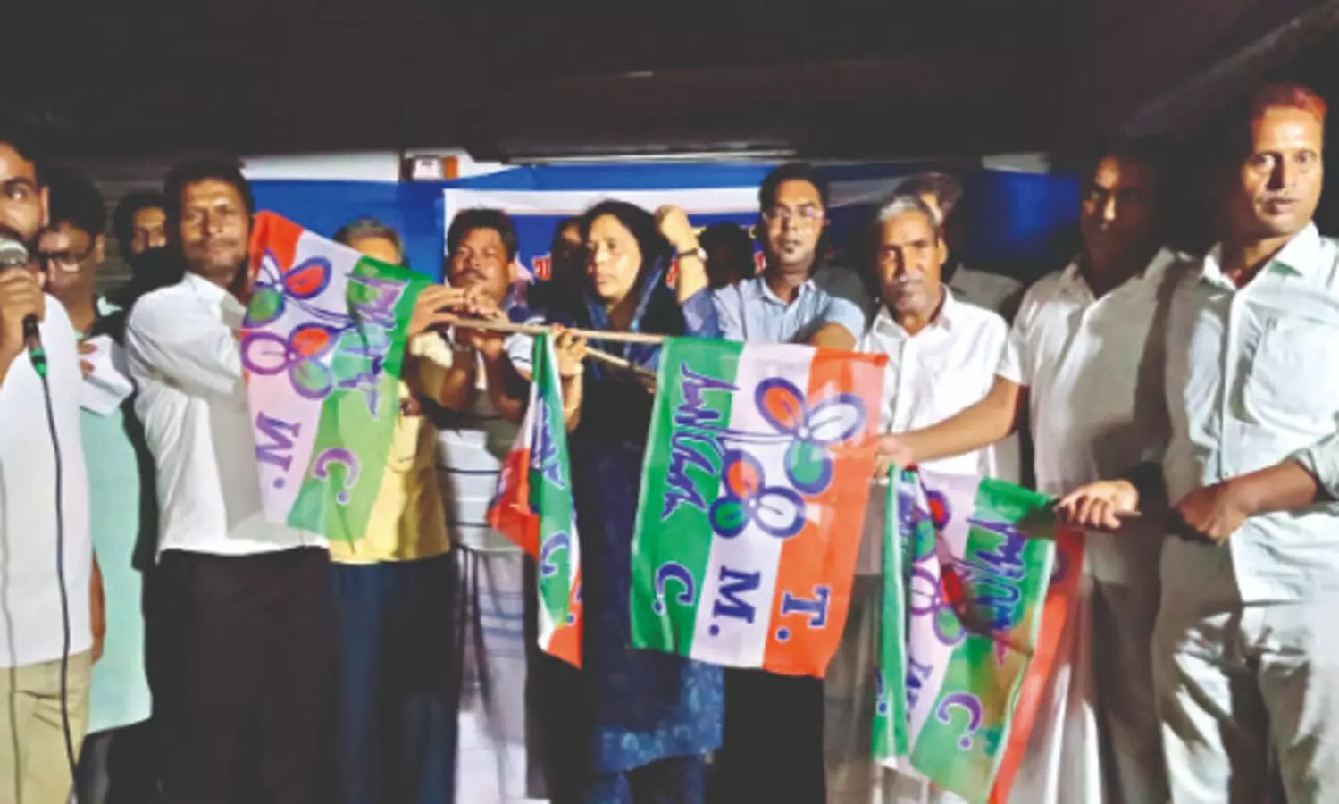 Over 500 workers from Cong, BJP & CPI(M) join Trinamool