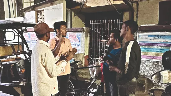 Silent stories: Unique evening ‘adda’ of speech, hearing impaired Silent stories: Unique evening ‘adda’ of speech, hearing impaired