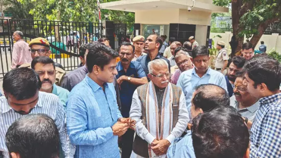 Khattar, Chahal inspect new govt housing in surprise visit Khattar, Chahal inspect new govt housing in surprise visit