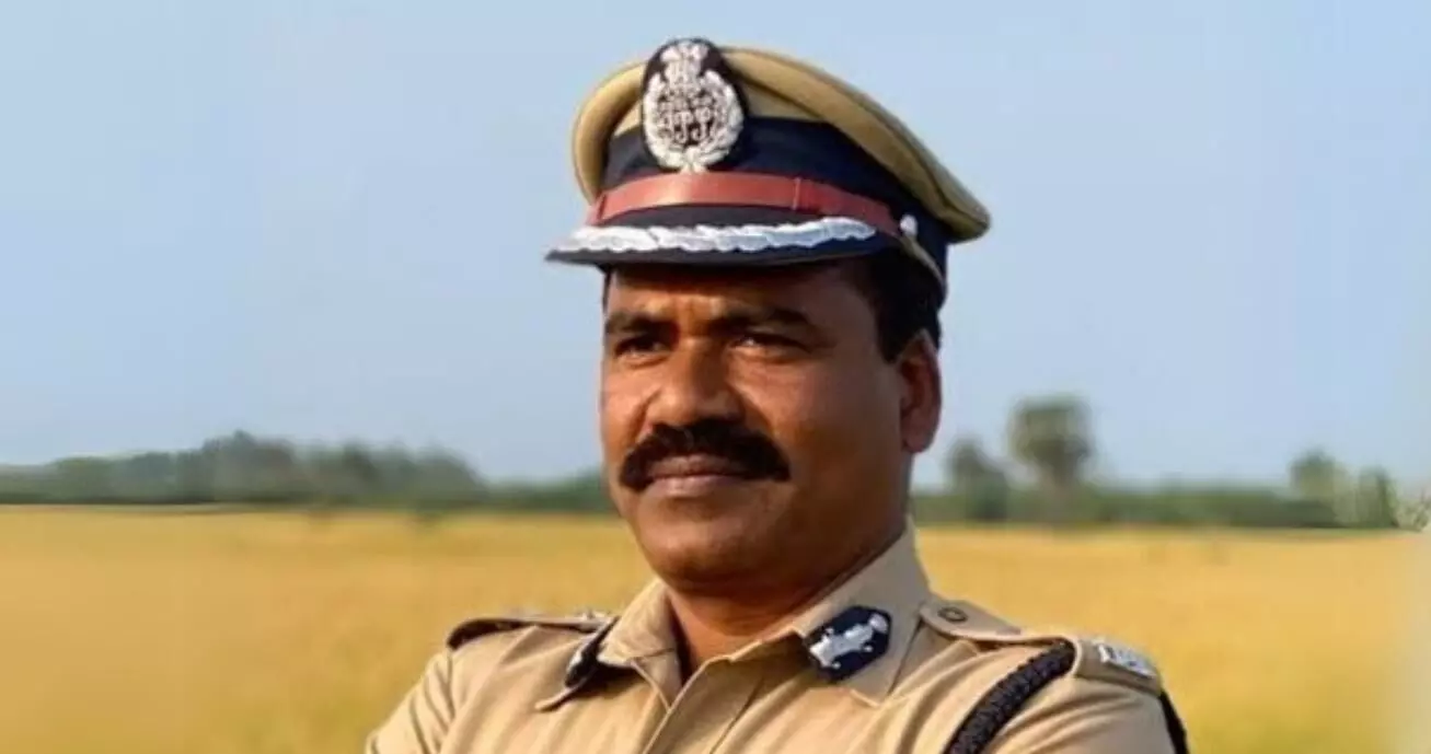 SC raps TN govt over suspension of ADGP after HC’s directive to arrest him SC raps TN govt over suspension of ADGP after HC’s directive to arrest him