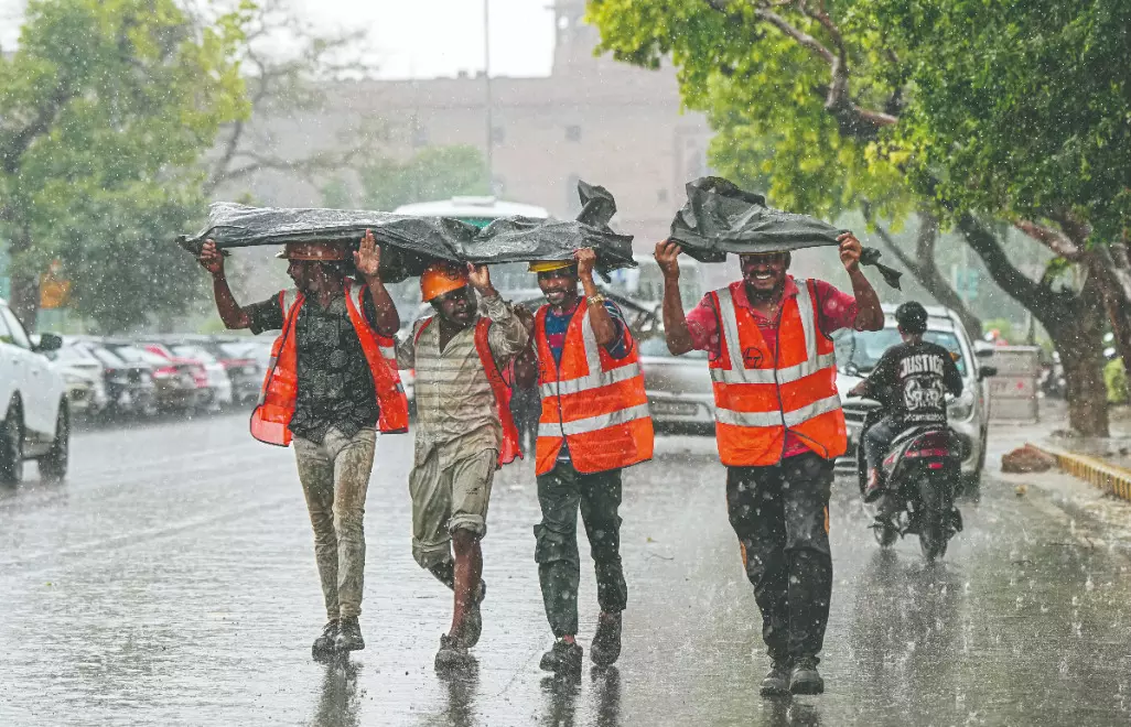 IMD clears Delhi’s cloud seeding pilot proj; flights to take off once suitable clouds form IMD clears Delhi’s cloud seeding pilot proj; flights to take off once suitable clouds form
