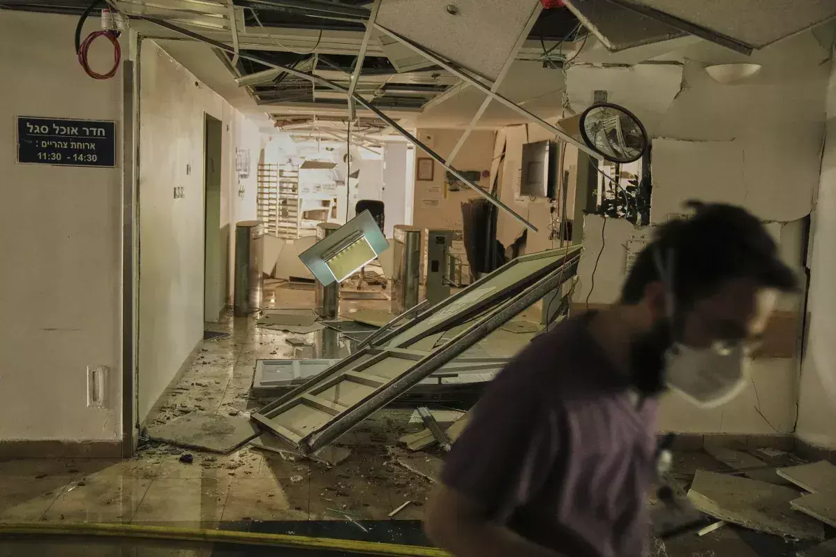 Israel threatens Iran’s supreme leader as Iranian strikes wound over 200 Israel threatens Iran’s supreme leader as Iranian strikes wound over 200