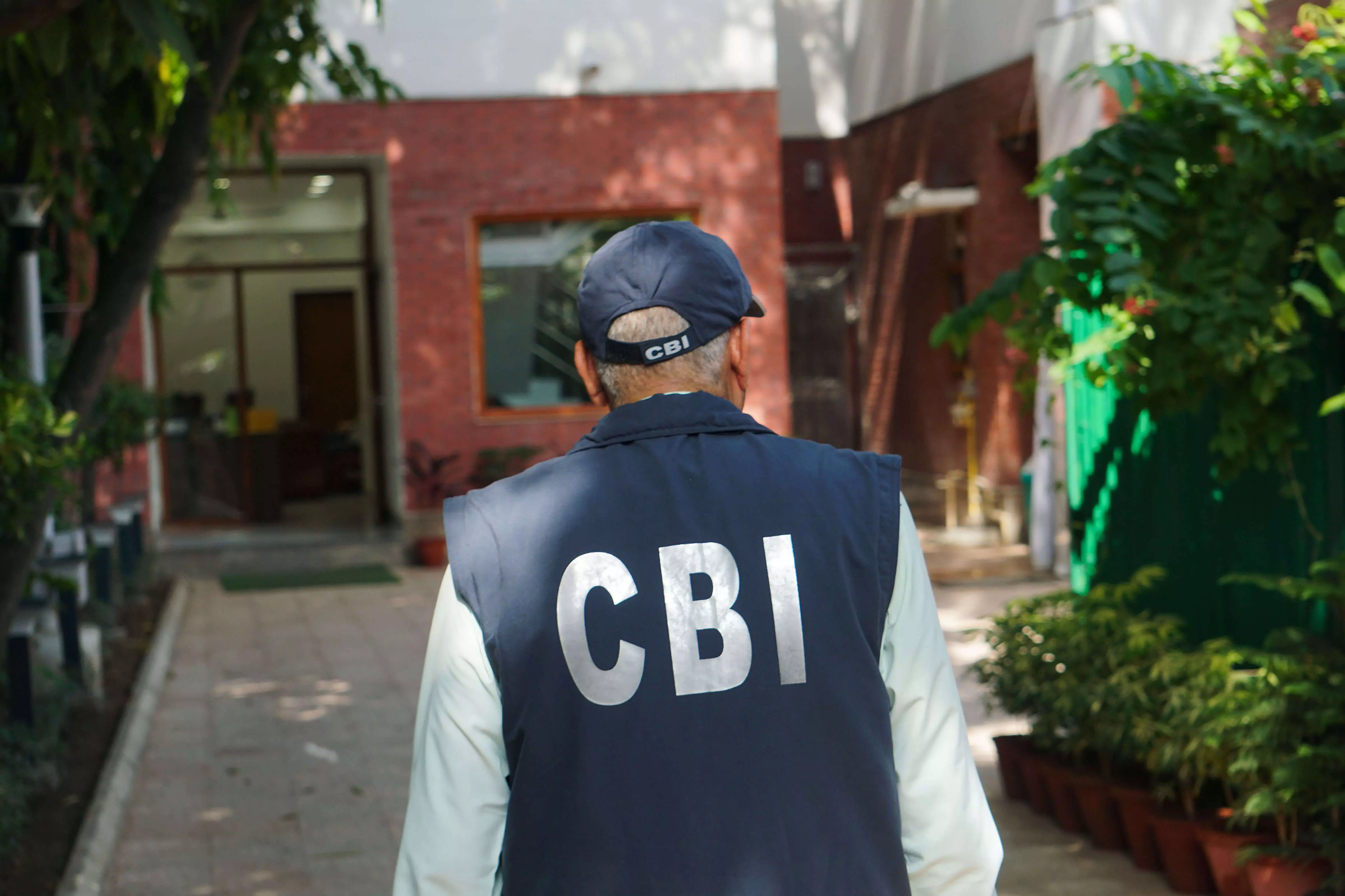 Man arrested by CBI for possession, sharing of child sexual abuse content in UPs Mathura Man arrested by CBI for possession, sharing of child sexual abuse content in UPs Mathura