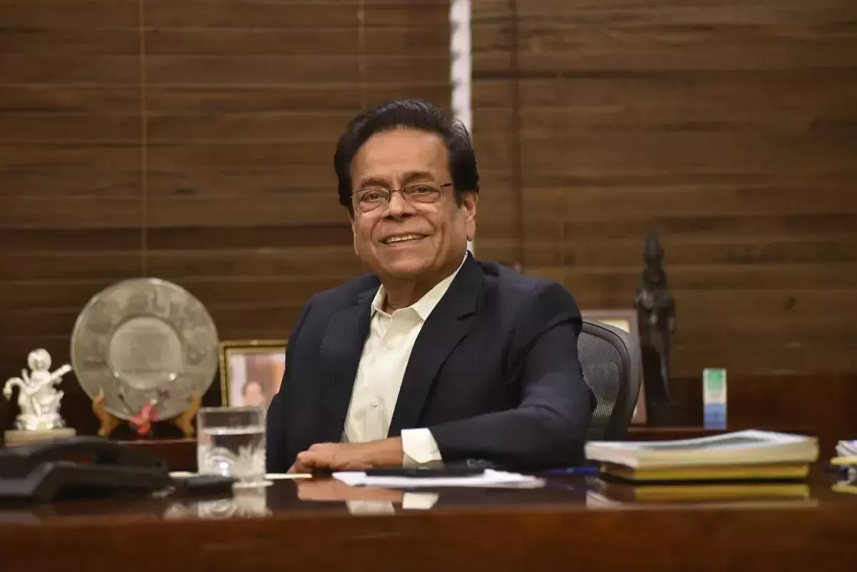Dhunseri Group set to invest about Rs 1,000 cr in Bengal; to establish two state-of-the-art polyester film units Dhunseri Group set to invest about Rs 1,000 cr in Bengal; to establish two state-of-the-art polyester film units