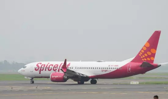 SpiceJet asked to pay Rs 25,000 compensation to passenger for issuing wrong ticket SpiceJet asked to pay Rs 25,000 compensation to passenger for issuing wrong ticket
