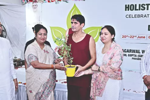 CM Gupta advocates daily Yoga practice CM Gupta advocates daily Yoga practice