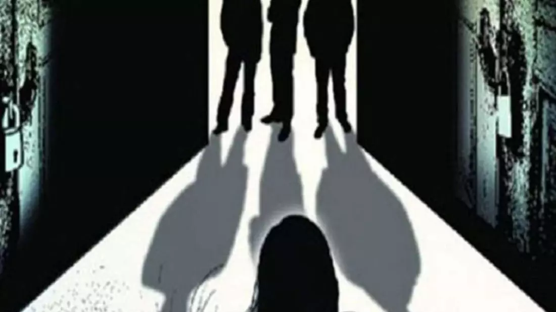 Woman molested by intoxicated men near Bengaluru; one arrested Woman molested by intoxicated men near Bengaluru; one arrested
