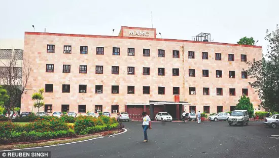 CM Gupta flags poor conditions at MAMC CM Gupta flags poor conditions at MAMC