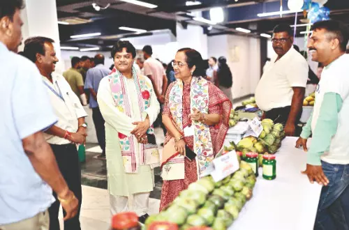 Bengal Mango Mela and Handloom Expo 2025 brings flavours and culture to Delhi Bengal Mango Mela and Handloom Expo 2025 brings flavours and culture to Delhi