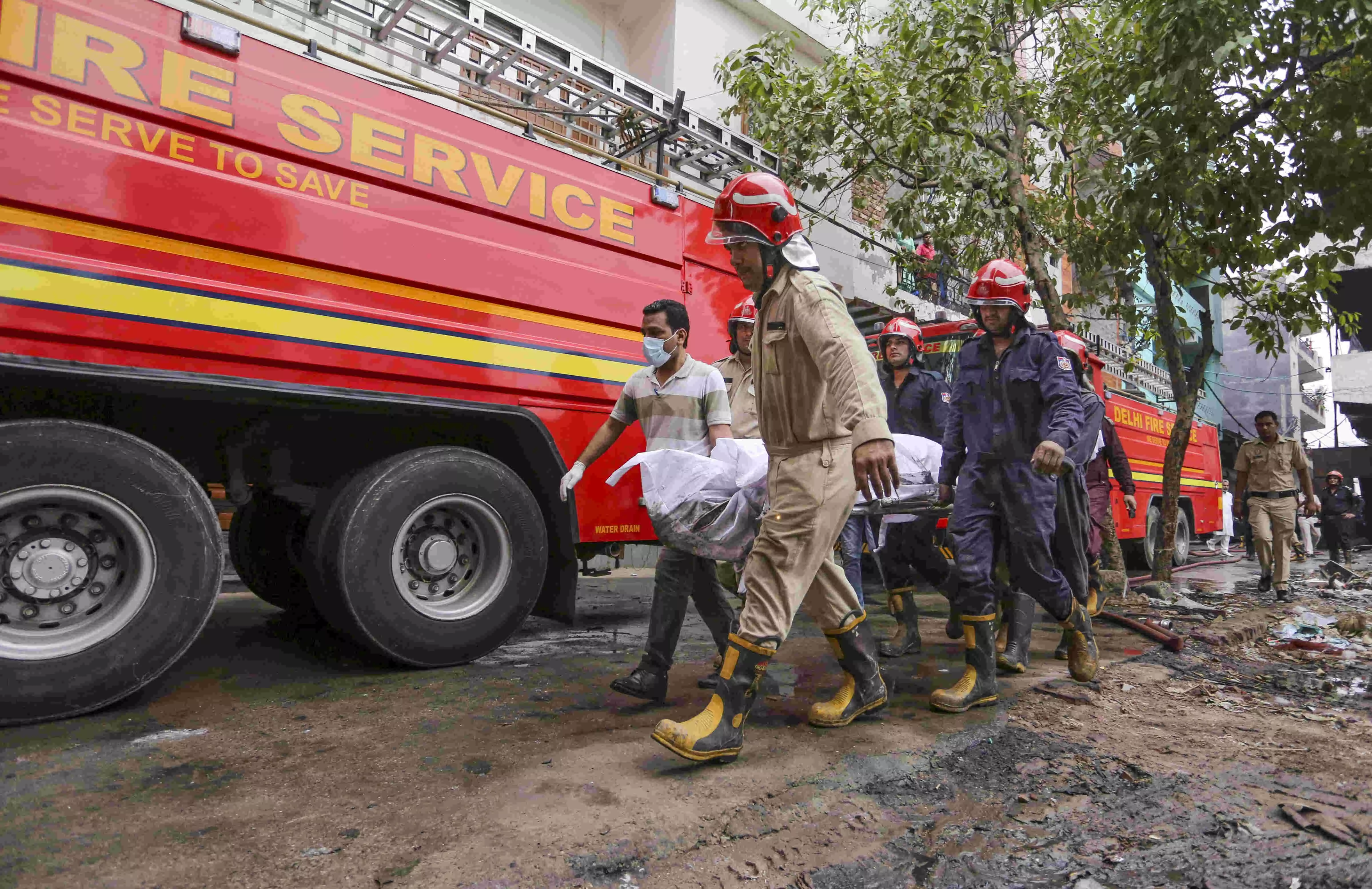 Four dead, three injured as fire breaks out at factory near Delhis Rithala metro station Four dead, three injured as fire breaks out at factory near Delhis Rithala metro station