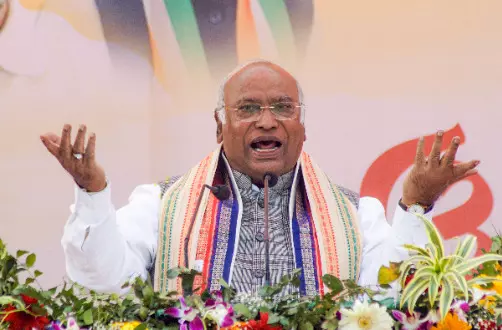 BJP staging Emergency drama to hide governance failure; EC puppet in govts hands: Kharge BJP staging Emergency drama to hide governance failure; EC puppet in govts hands: Kharge