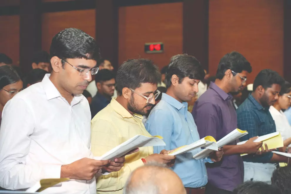 IIM Lucknow begins new academic year with 49.3% non-engineering students IIM Lucknow begins new academic year with 49.3% non-engineering students
