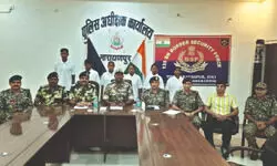 Chhattisgarh: 4 women among 6 Maoists surrender in Narayanpur