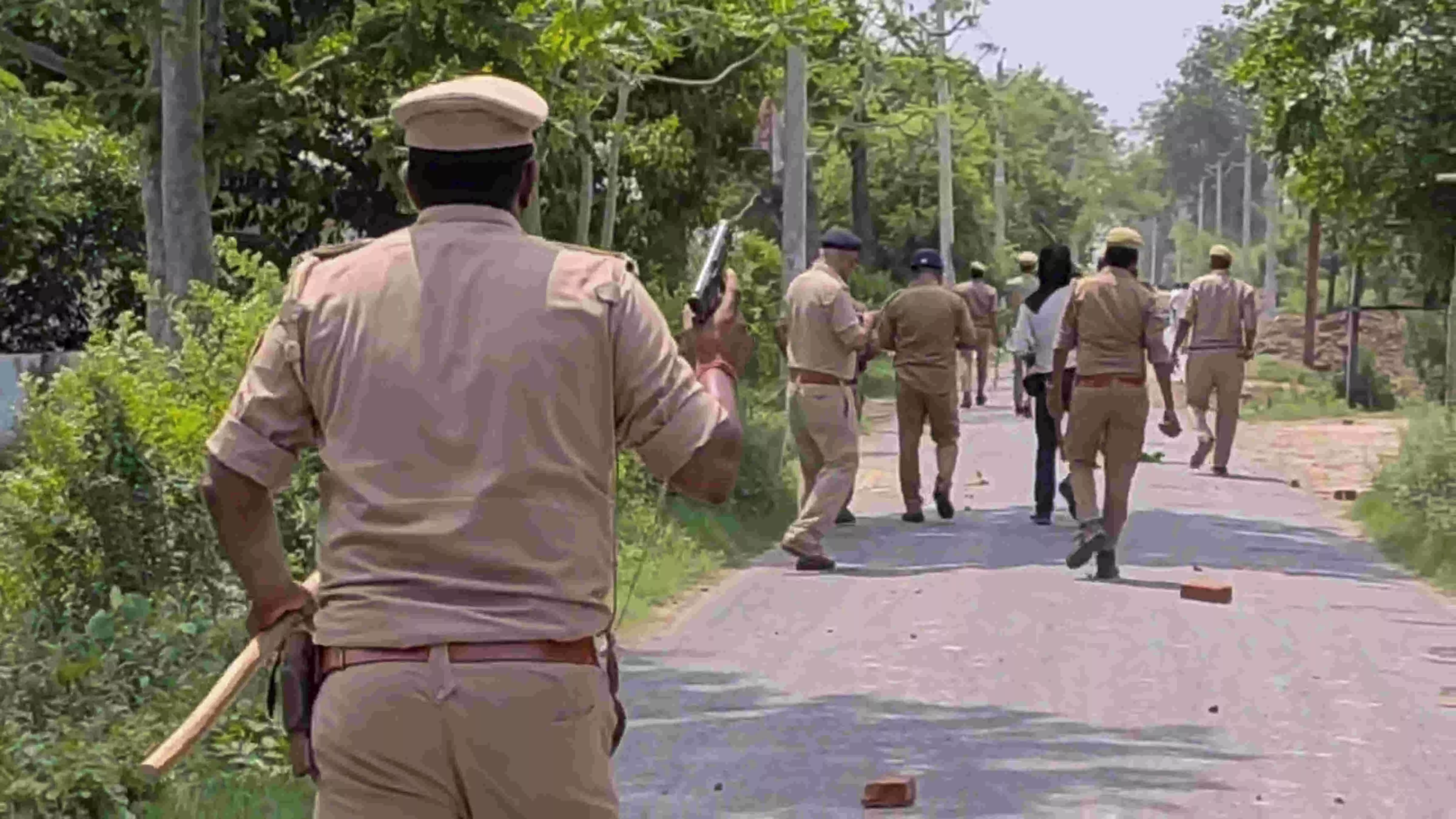 UP tonsuring row: Tension in Etawah, stone pelting on cops, 20 detained UP tonsuring row: Tension in Etawah, stone pelting on cops, 20 detained