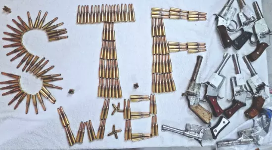 Kolkata Police STF seizes arms, arrests four in Murshidabad Kolkata Police STF seizes arms, arrests four in Murshidabad