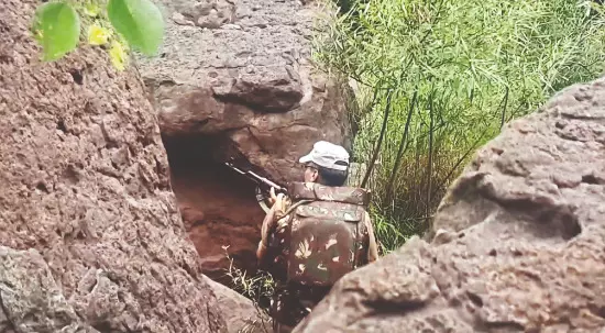 Search operation to track down 3 JeM terrorists underway in J-K’s Basantgarh, body recovered Search operation to track down 3 JeM terrorists underway in J-K’s Basantgarh, body recovered
