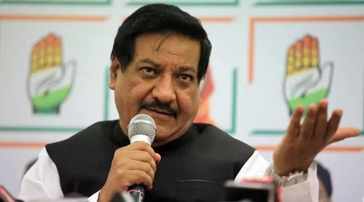 Language row being ignited to divert peoples attention from core issues: Prithviraj Chavan Language row being ignited to divert peoples attention from core issues: Prithviraj Chavan
