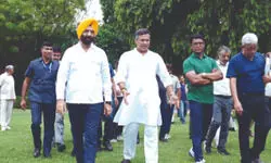 Delhi Mins inspect Nehru Park for city’s first ‘clean air zone’