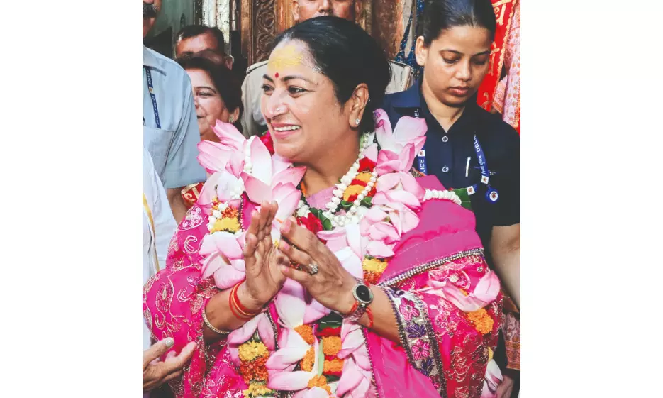 CM visits Banke Bihari Temple in Uttar Pradesh’s Vrindavan CM visits Banke Bihari Temple in Uttar Pradesh’s Vrindavan