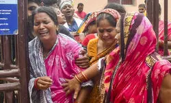 Cong demands resignation of CM; Rs 50 lakh ex gratia for kin of deceased in Odisha stampede Cong demands resignation of CM; Rs 50 lakh ex gratia for kin of deceased in Odisha stampede