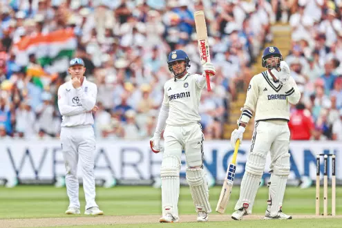 Gill puts India on top in 2nd Test; double hundred leads India to 587 Gill puts India on top in 2nd Test; double hundred leads India to 587