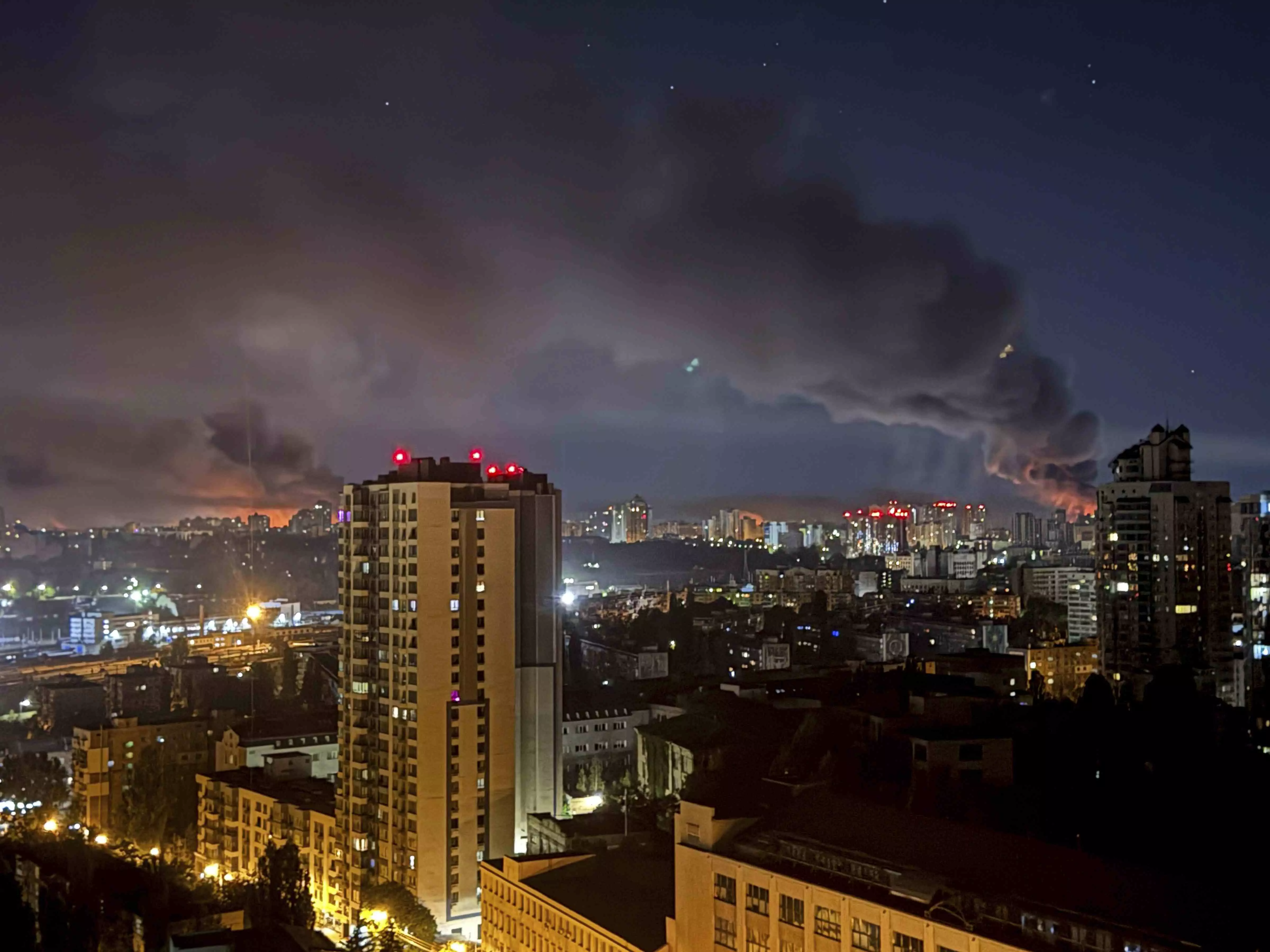 Russia hammers Kyiv in largest missile and drone barrage since war in Ukraine began Russia hammers Kyiv in largest missile and drone barrage since war in Ukraine began