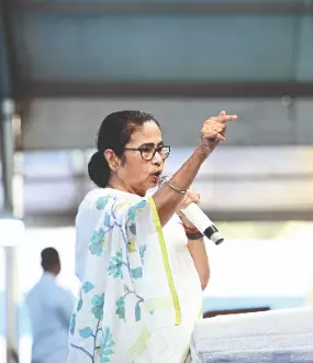 Mamata congratulates 2 boys from Bengal for winning medals Mamata congratulates 2 boys from Bengal for winning medals