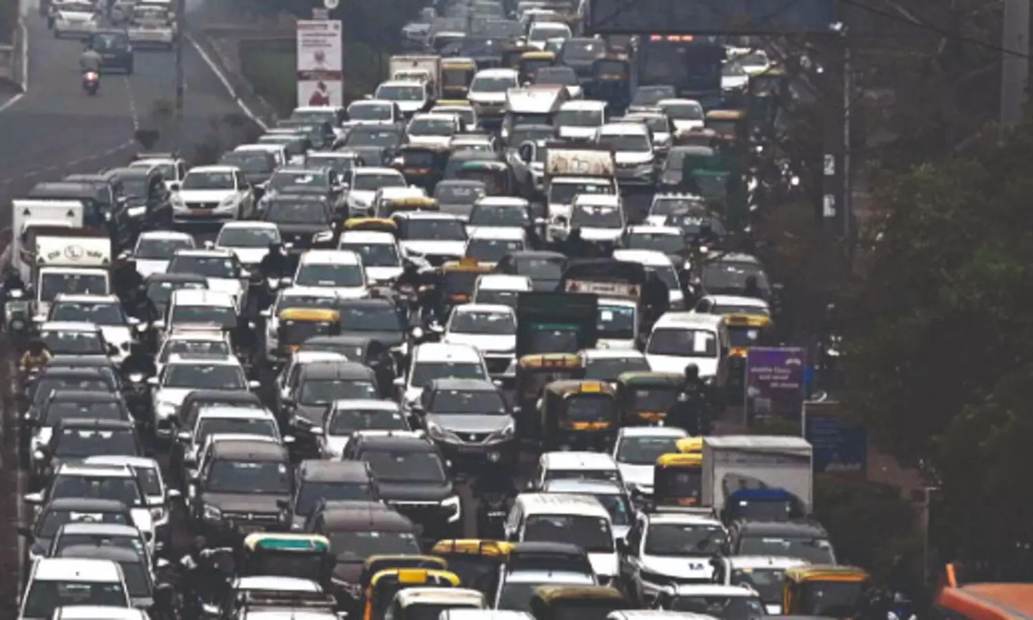 Fuel ban freeze triggers rush to reclaim vehicles