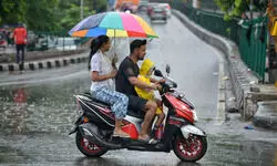 Rain brings relief to Delhi-NCR as temperature dips; yellow alert issued Rain brings relief to Delhi-NCR as temperature dips; yellow alert issued