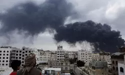 Israel launches airstrikes targeting Yemens Houthi rebels, Houthis launch missile at Israel