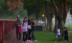 Rains lead to waterlogging, traffic snarls in Delhi