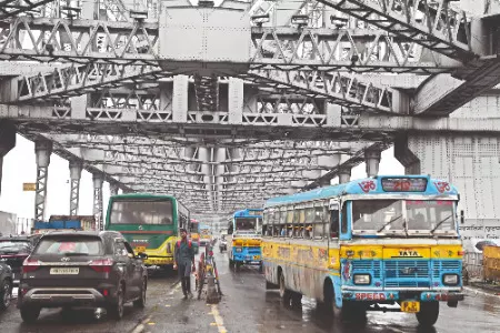 Nationwide bandh fails to impact Bengal: 99% attendance at Nabanna Nationwide bandh fails to impact Bengal: 99% attendance at Nabanna