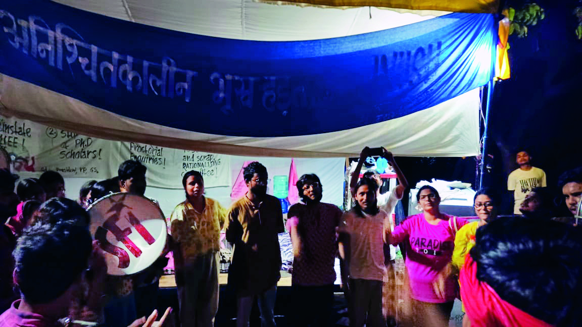 After two weeks of protest, JNU admin relents to students’ demands After two weeks of protest, JNU admin relents to students’ demands