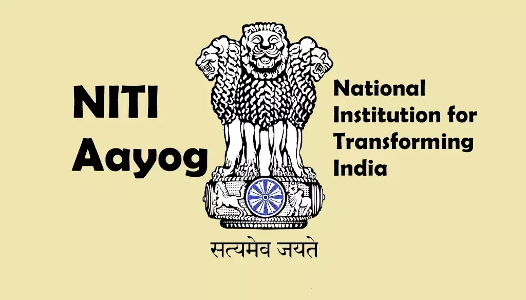 ‘Bengal - nat’l model with low unemployment, high literacy, improved social indicators...’