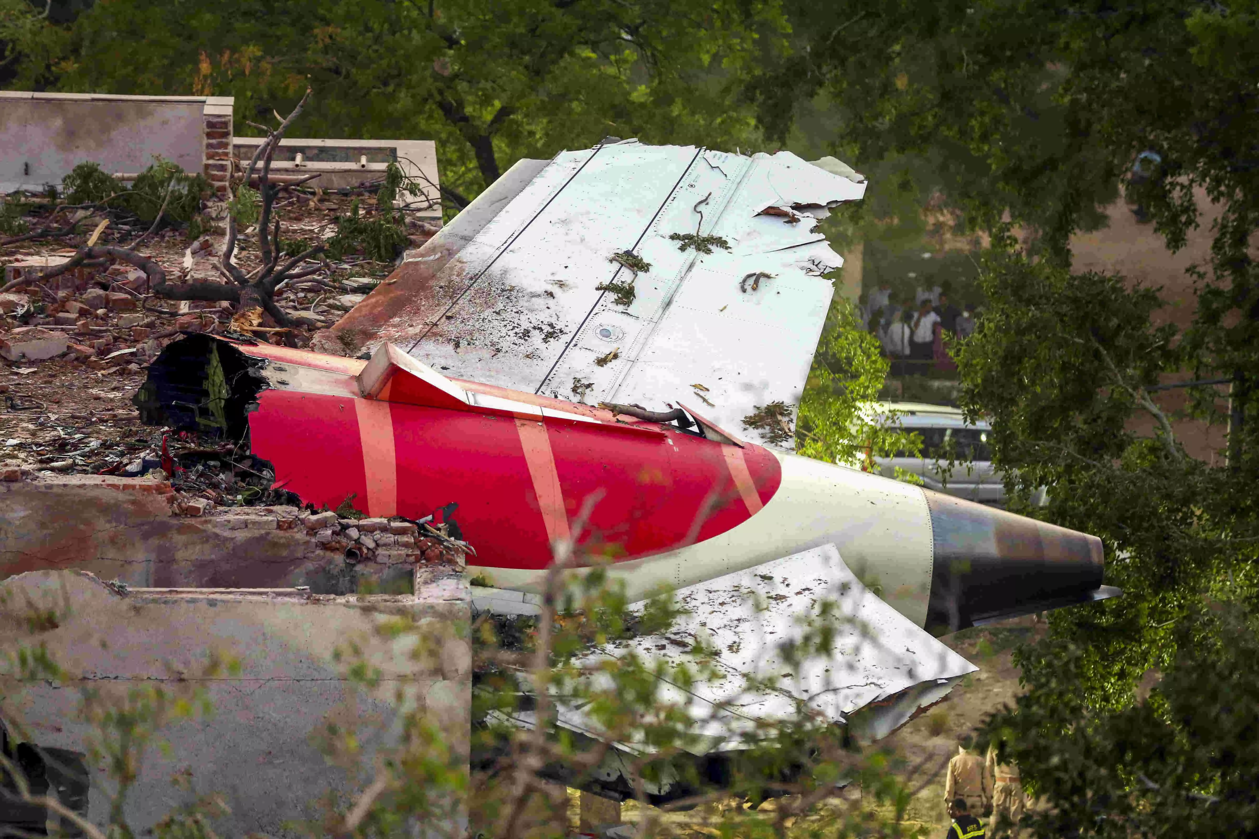 Air India says will review preliminary plane crash report with pilots Air India says will review preliminary plane crash report with pilots