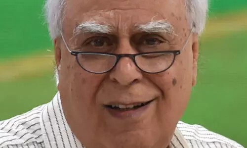 EC always a puppet in hands of Modi govt: Kapil Sibal